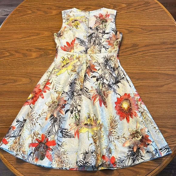 Gracia Floral and Gold A-Line Dress - Picture 2 of 16